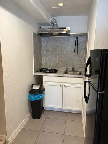 6004 Murray Hill Dr #2 Photo 1