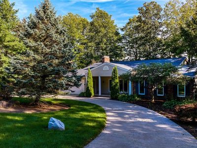 8819 Tanglewood Trl, Chagrin Falls, OH, 44023