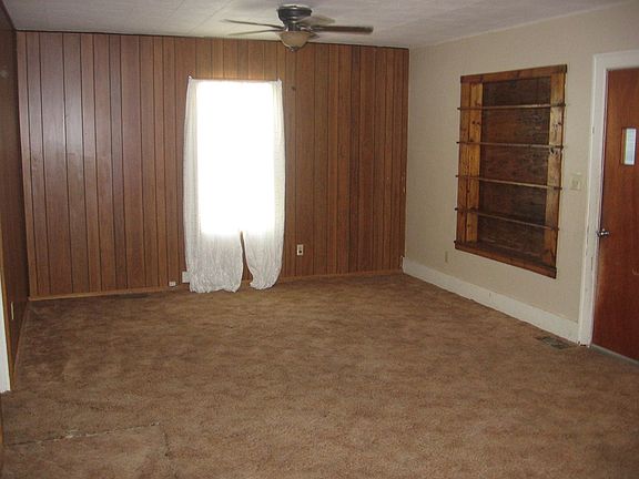 2nd image of 301 3rd Ave N
