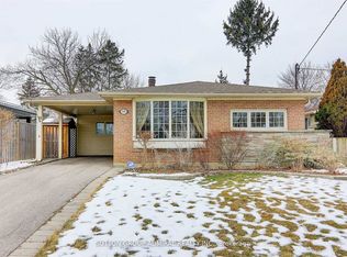 48 Nymark Ave, Toronto, ON M2J 2G9