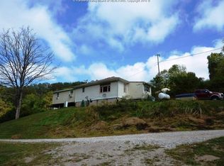 333 Rhodes Ridge Rd, Kenna, WV 25248