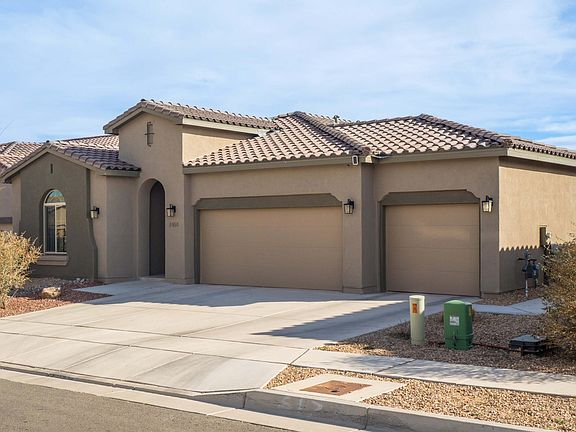 3rd image of 7468 Weminuche Rd NW