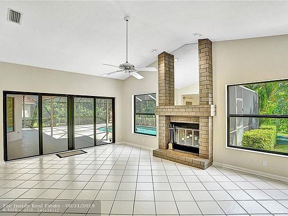 4th image of 6031 NW 60th Ct