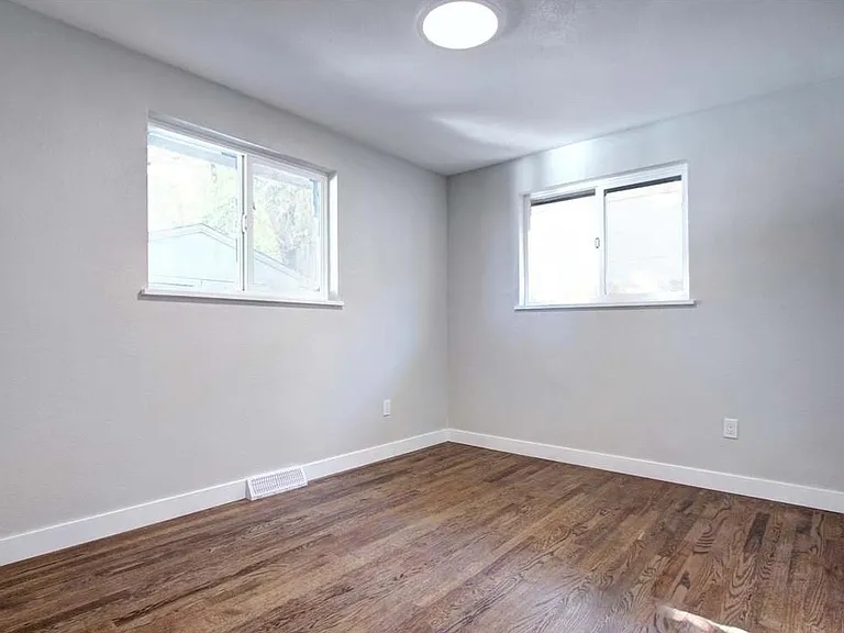 4214 N Pecos St — Photo 31