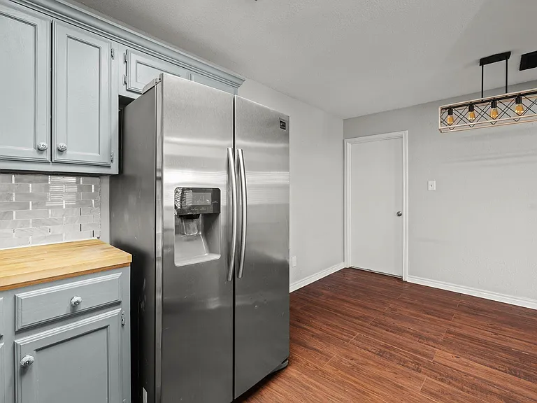 820 Mica Ln — Photo 15
