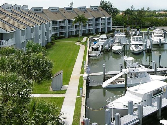3rd image of 2115 Windward Way APT 304