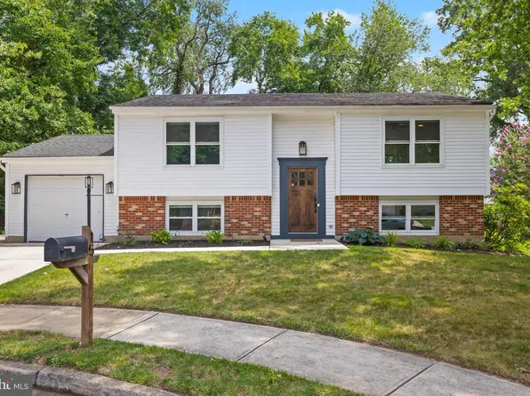 15 Salzano Dr, Hamilton, NJ 08690
