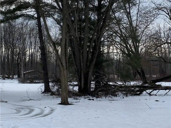 8331 Lakeshore Rd #20, Cicero, NY 13039