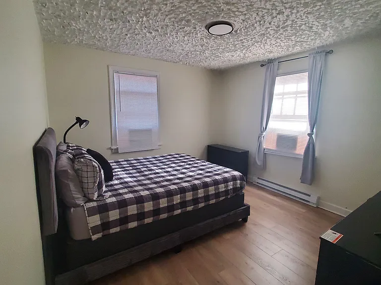 900 Ridgecliff Dr — Photo 14