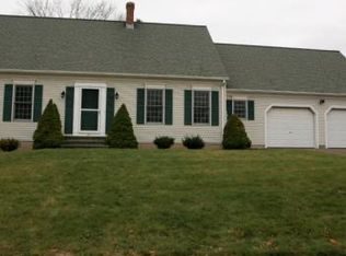 61 Wildwood Ln, Middletown, CT 06457