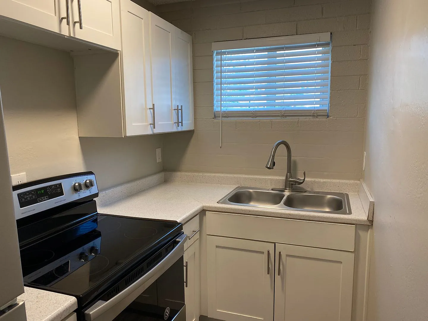 One Month Free! Modern, Single-Level Apartment in Midtown Phoenix — Photo 2