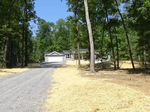 1826 Rock Hollow Rd, Loysville, PA 17047