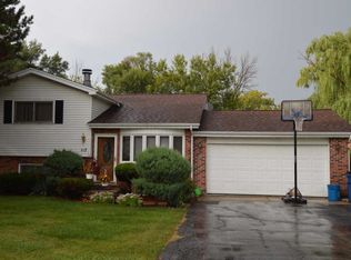 117 E Red Oak Ave, Bensenville, IL 60106