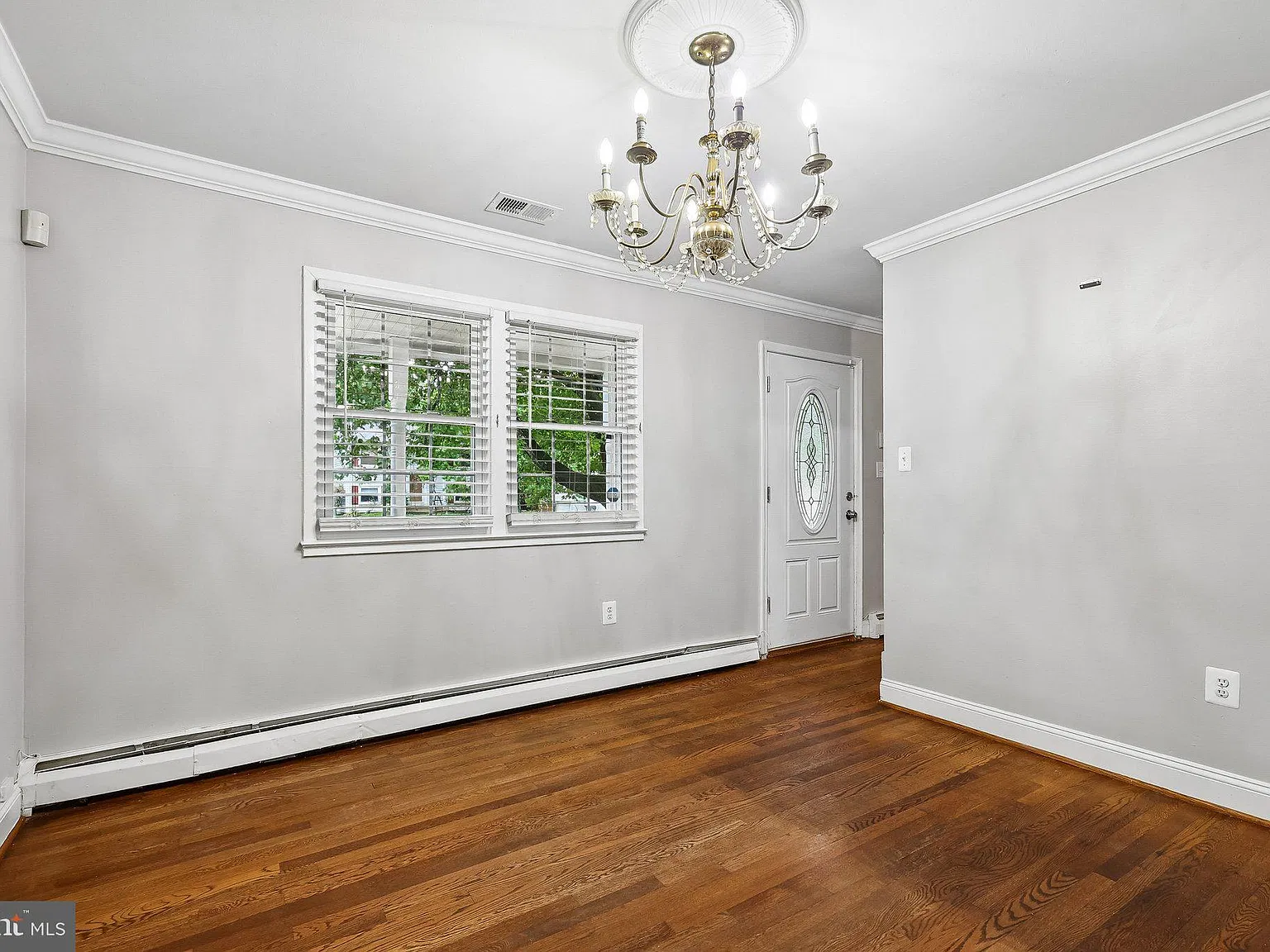4 bed, 3.0 bath, 1779 sqft, $3,200 — Photo 3