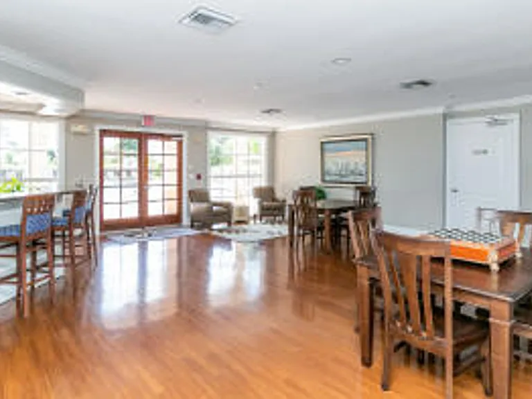 140 SW Peacock Blvd #21-205 — Photo 32