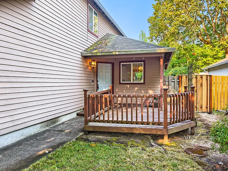 4605 SW 164th Ter — Photo 28