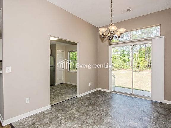 4th image of 221 Edinfield Ct