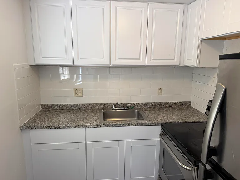 700 Village Green Ct #101 — Photo 42