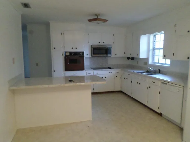 1880 Dauphin Street Ext — Photo 5