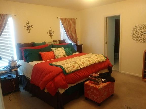 4th image of 1301 Seamans Way