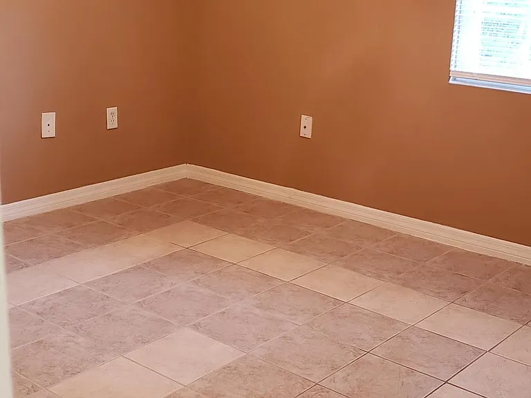 2908 6th Avenue Dr E — Photo 12