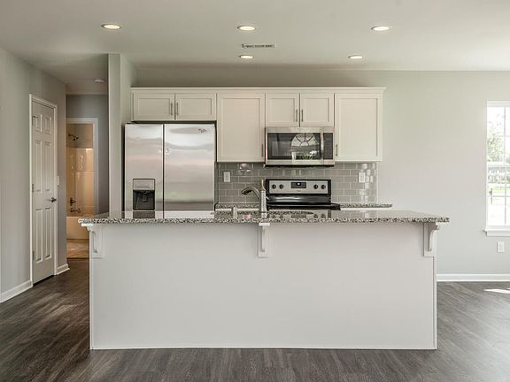 4th image of 5209 Valkyrie Way