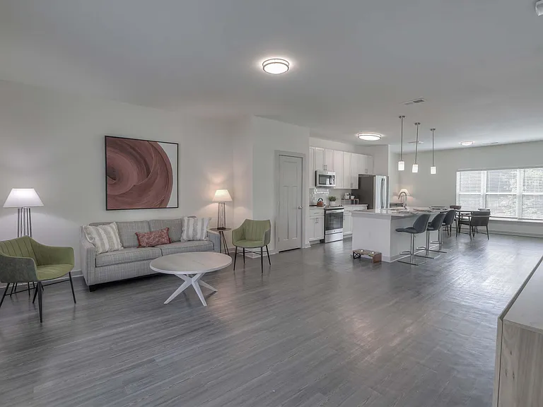 The Flats at Laurel & Pine — Photo 6