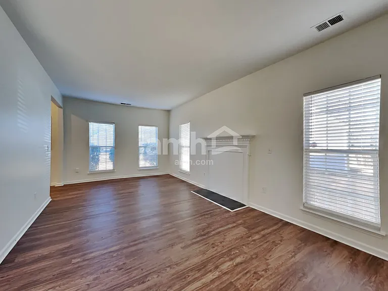 11405 Hawk Roost Ct — Photo 6