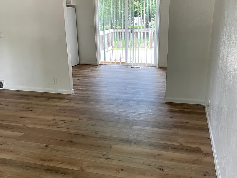 15010 Davenport Cir — Photo 9