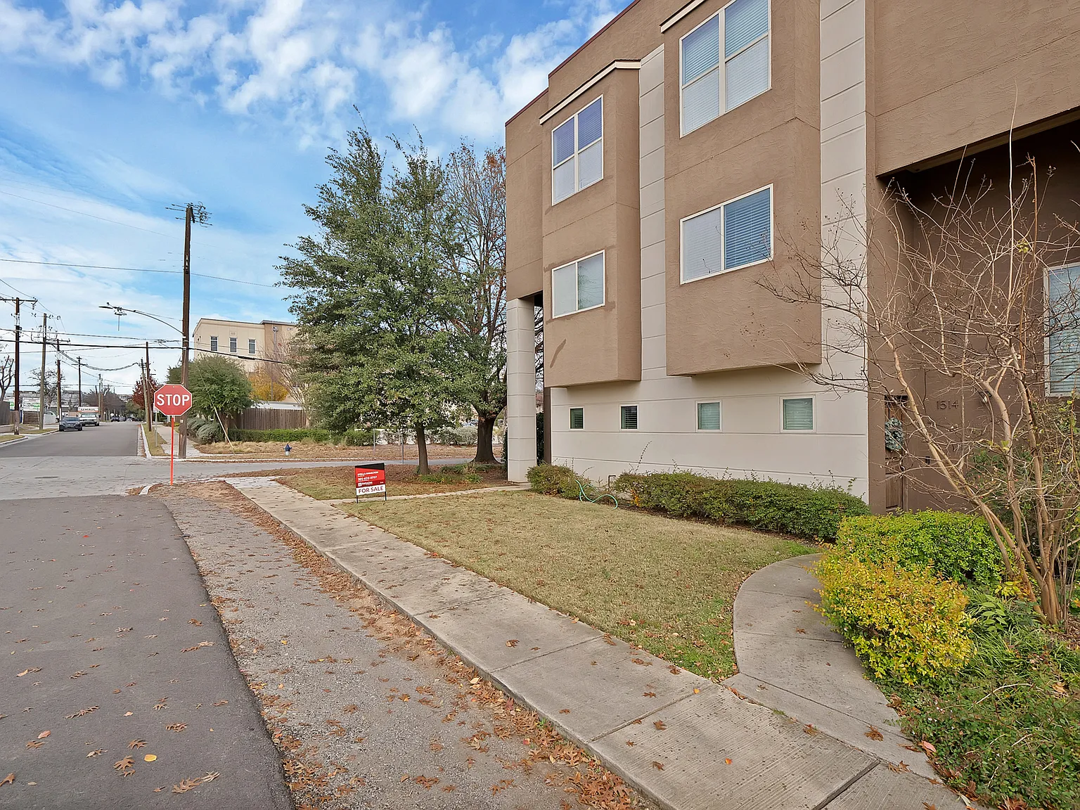 1516 Hope St — Photo 3