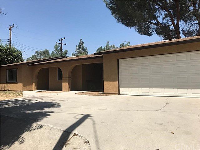 1st image of 1920 E Mesa Verde Dr