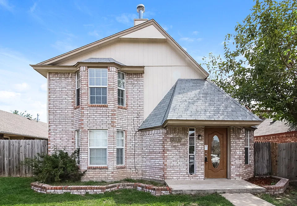 2110 Westmore Dr