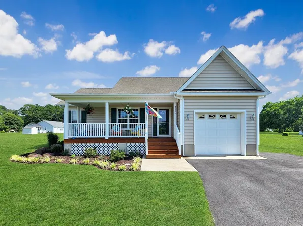 37359 Doubloon Dr, Greenbackville, VA 23356
