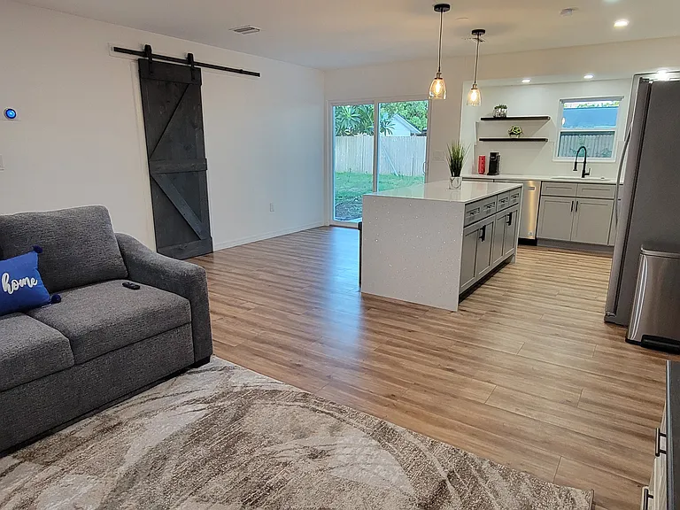 3407 Oxford Dr W — Photo 16