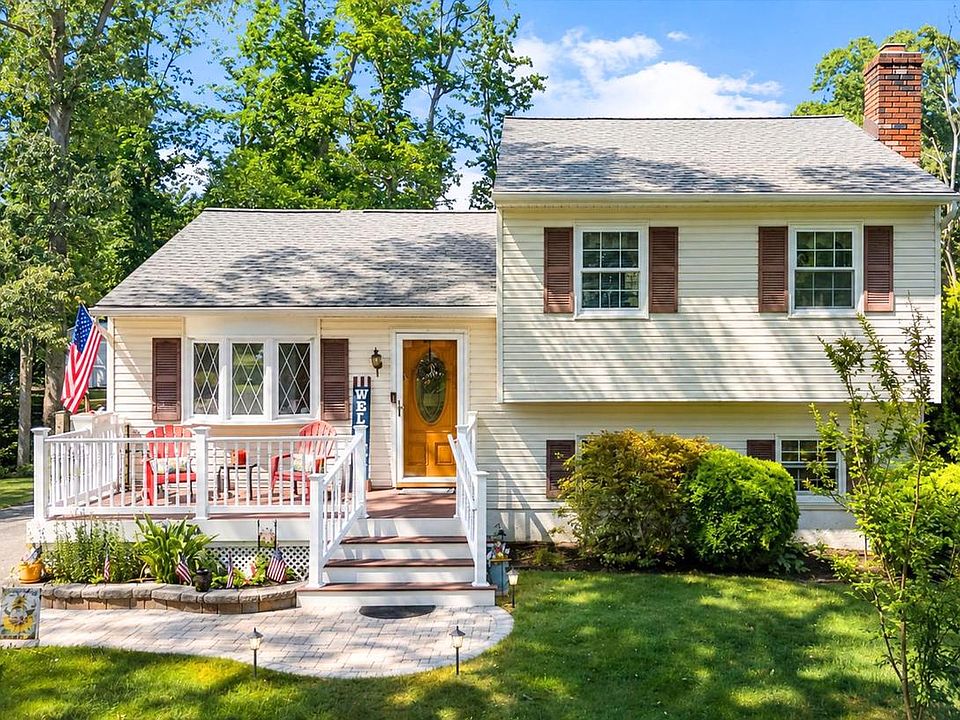 1st image of 646 Cedar Dr