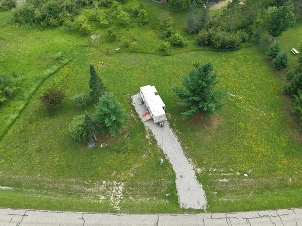 5445 Winchester Way, Gladwin, MI 48624