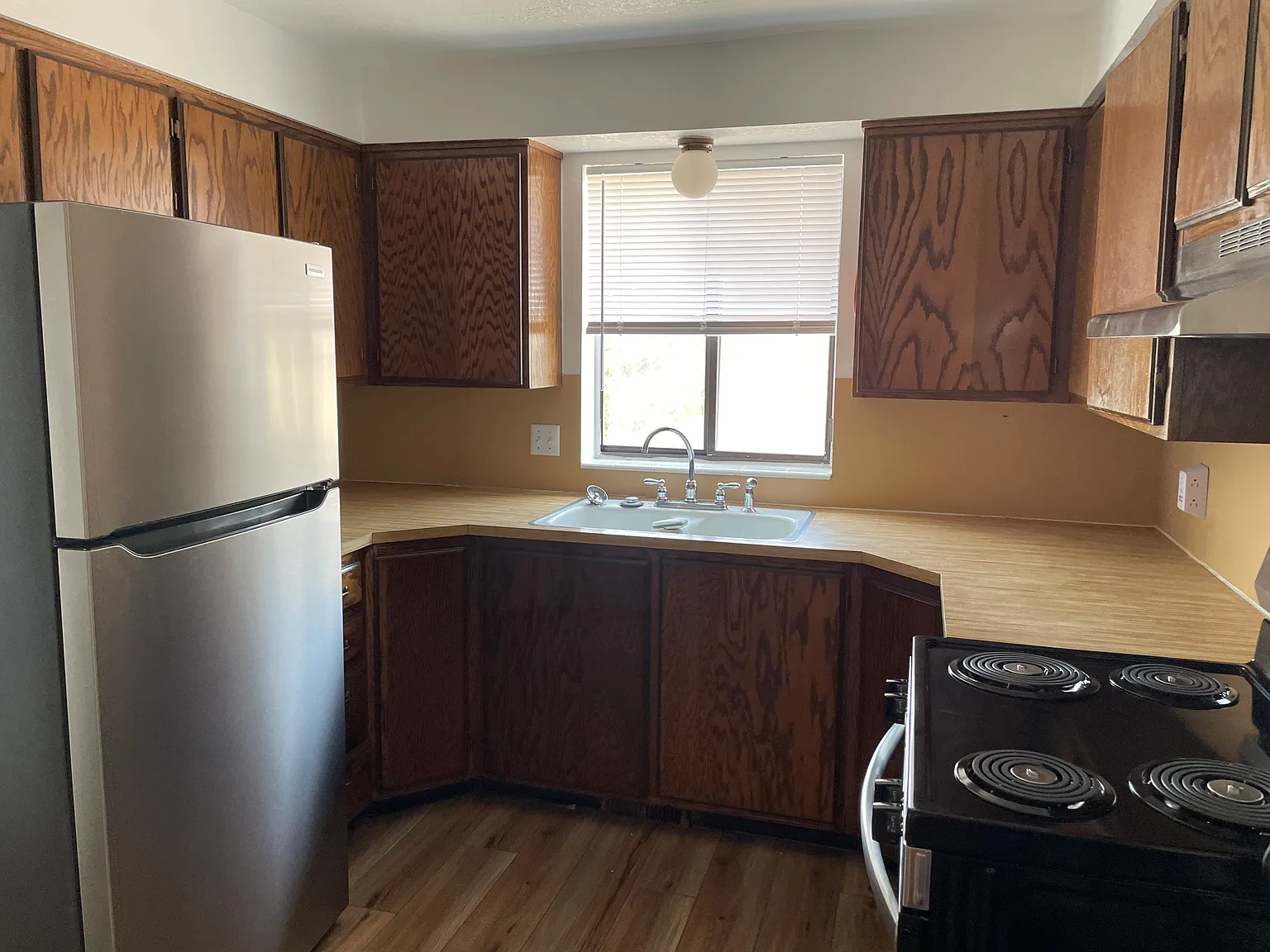 4 bed, 1944 sqft, $2,500 — Photo 4