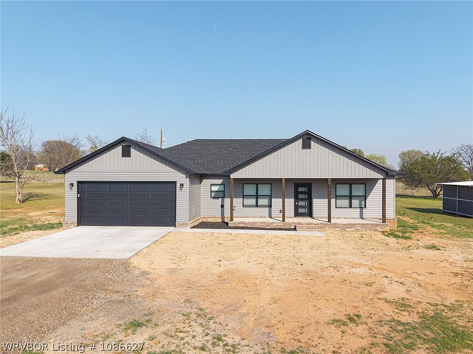 1st image of 101 Hall Ln