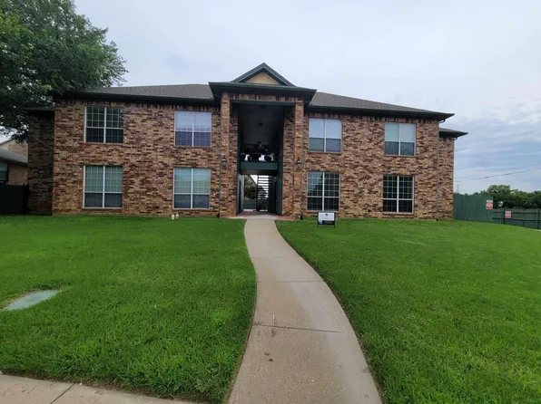 815 Betty Ct APT B, Hurst, TX 76053