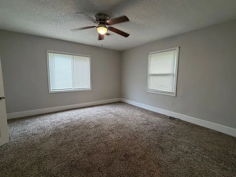 717 Eve St — Photo 12