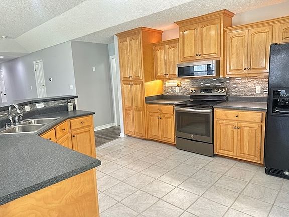 5th image of 543 Ard Dr