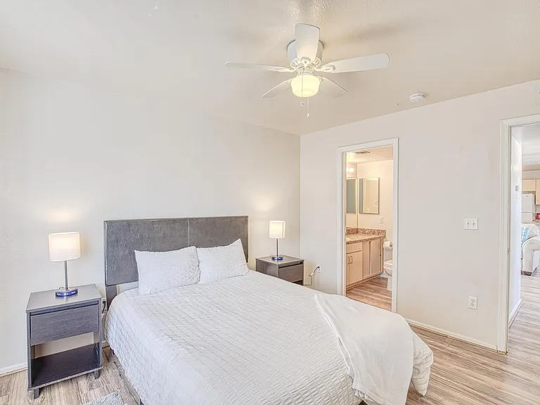 1833 E Water St #2 — Photo 21