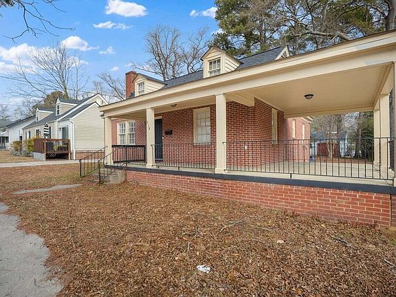 3rd image of 818 Eastern Ave