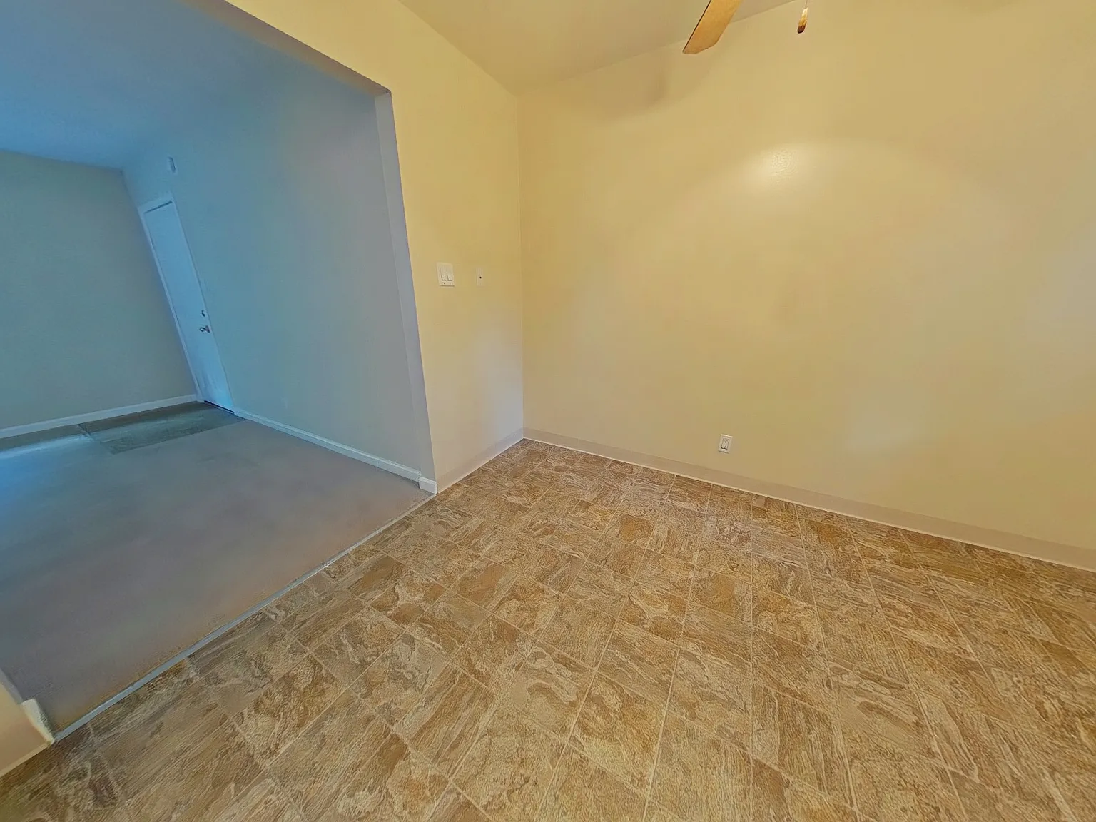 2 bed, 850 sqft, $3,195 — Photo 3