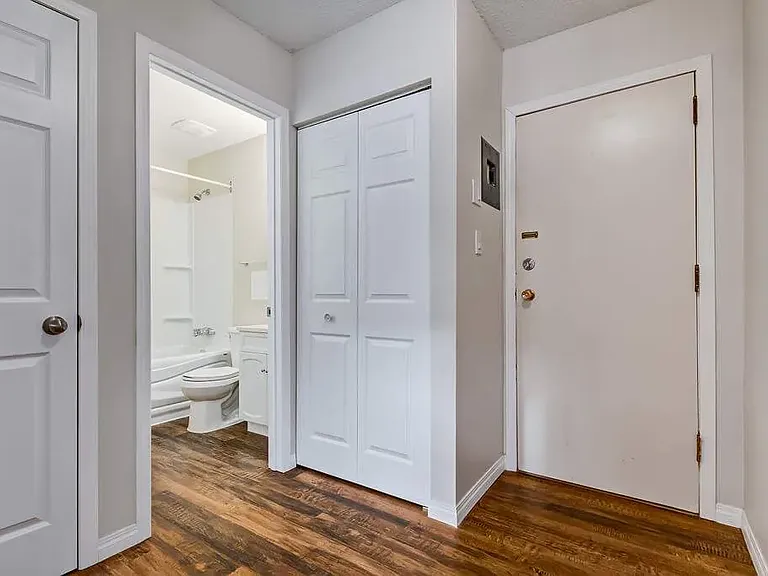 363 Northview Rd — Photo 7
