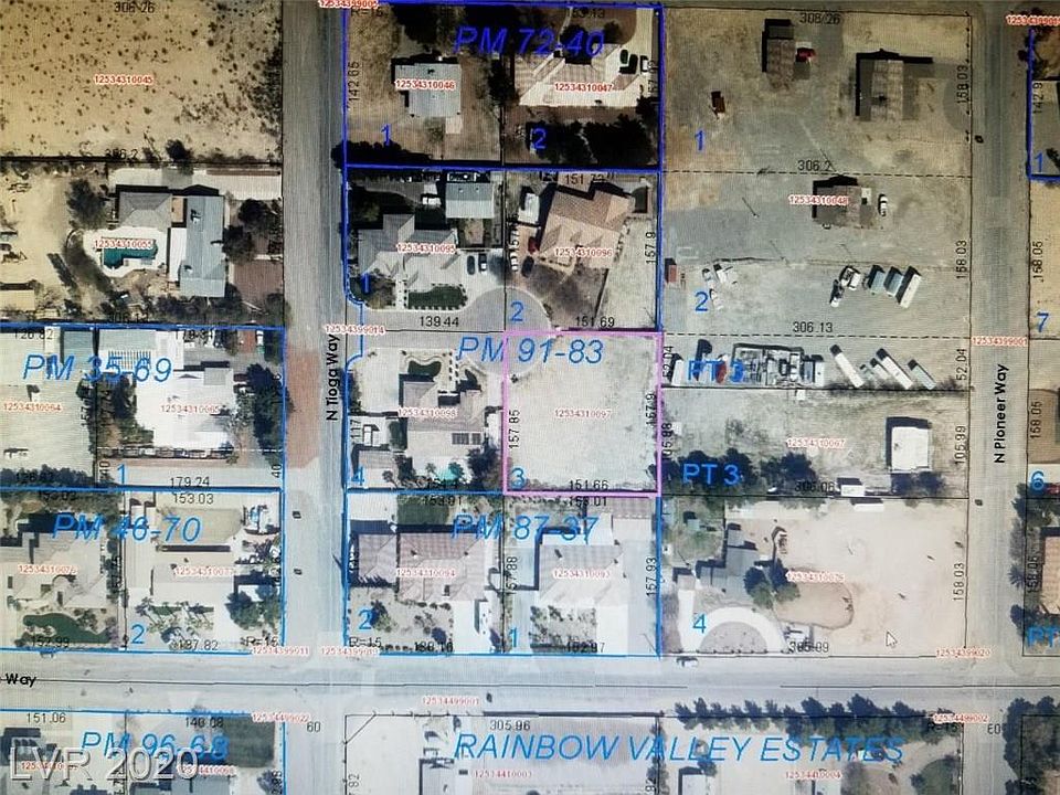 2nd image of 5040 N Tioga Way