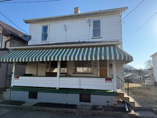D 168 1/2 St, Johnstown, PA 15906