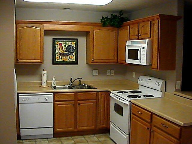 2nd image of 426 Lochmere Dr