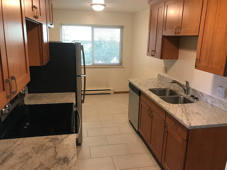 3246 SW Avalon Way #3 — Photo 4