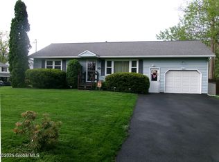 3421 Leroy St, Schenectady, NY 12304